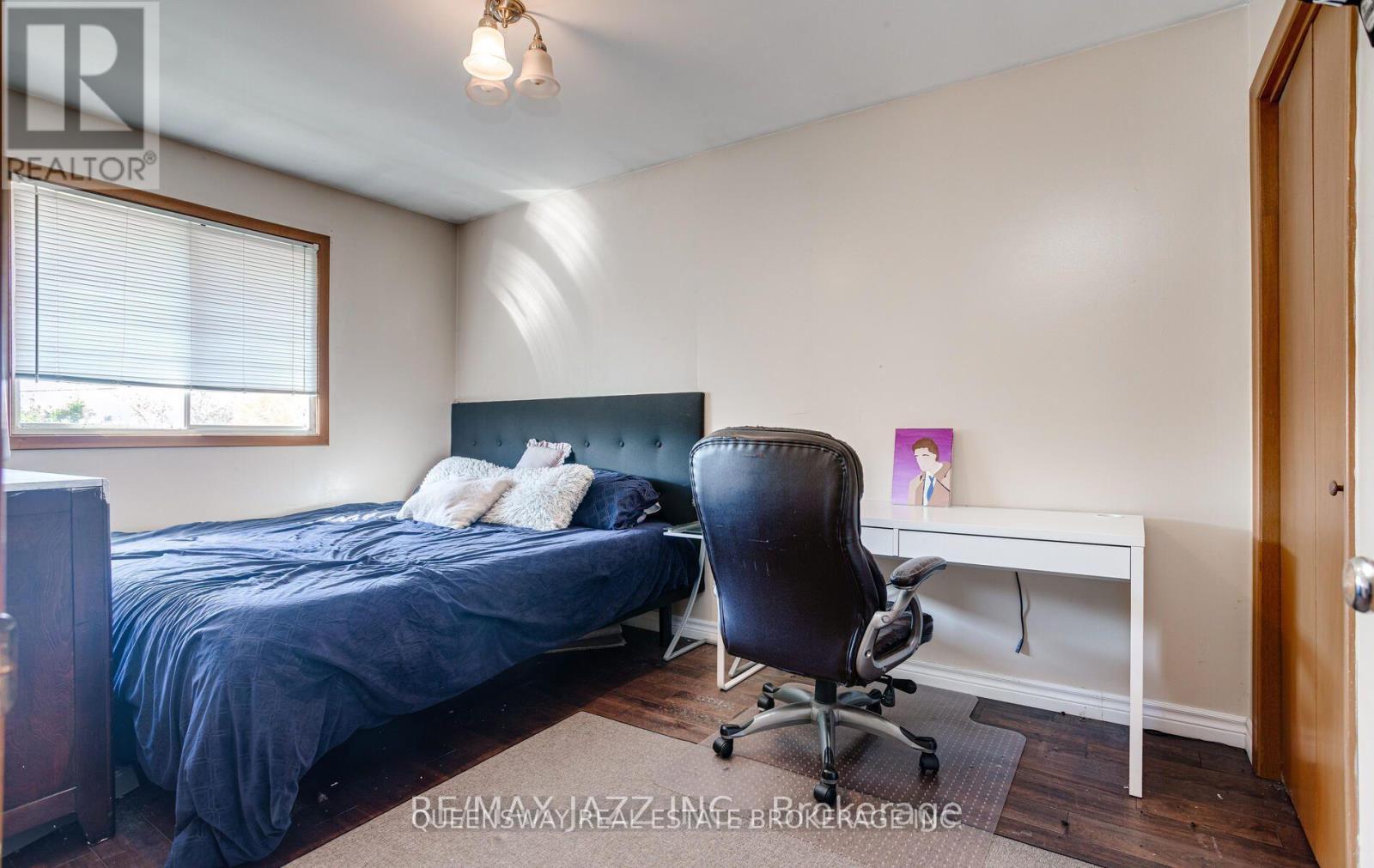 54 Roslin Road, Belleville, Ontario  K0K 2Y0 - Photo 13 - X12425225