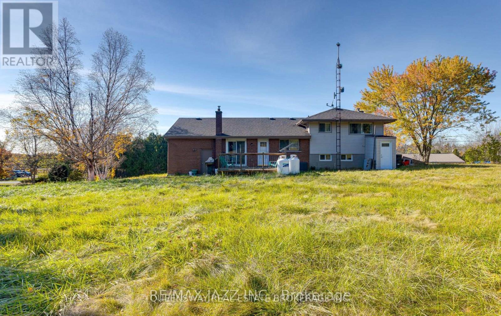 54 Roslin Road, Belleville, Ontario  K0K 2Y0 - Photo 17 - X12425225