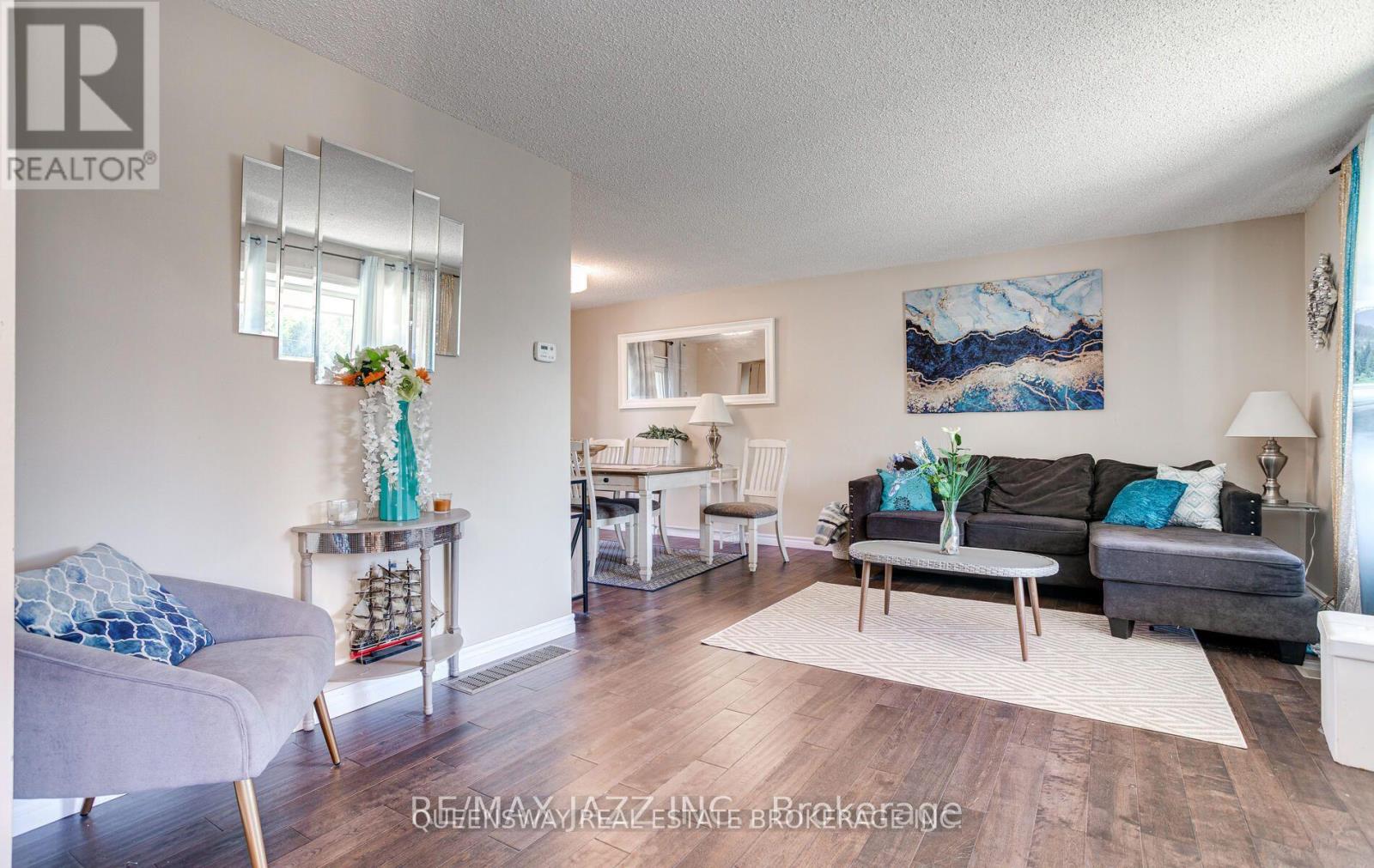 54 Roslin Road, Belleville, Ontario  K0K 2Y0 - Photo 5 - X12425225