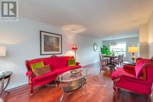 2394 Annan Woods Drive, Pickering, Ontario  L1X 2K6 - Photo 3 - E12419170