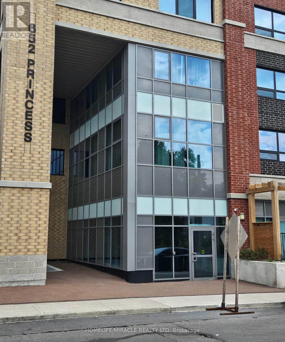 420 - 652 Princess Street, Kingston, Ontario  K7L 3Z9 - Photo 4 - X12423719