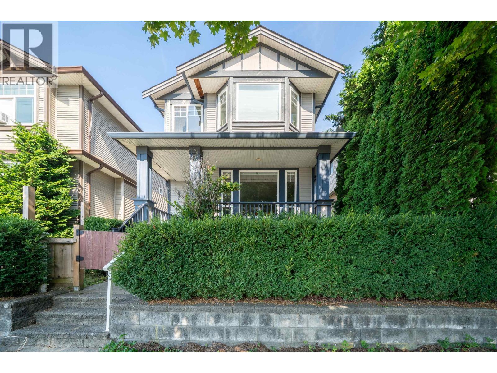 23611 DEWDNEY TRUNK ROAD, Maple Ridge, British Columbia
