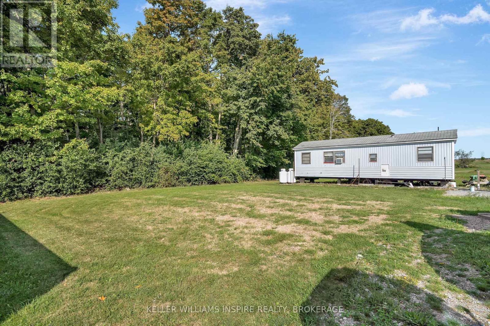 18055 Loyalist Parkway, Prince Edward County, Ontario  K7P 2Y4 - Photo 19 - X12425257