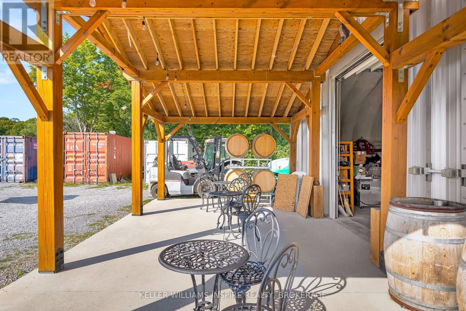 18055 Loyalist Parkway, Prince Edward County, Ontario  K7P 2Y4 - Photo 28 - X12425257