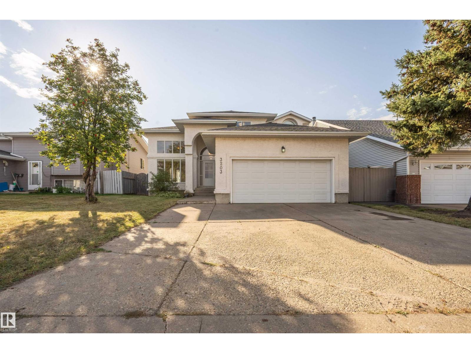 3203 145 AV NW, Edmonton, Alberta