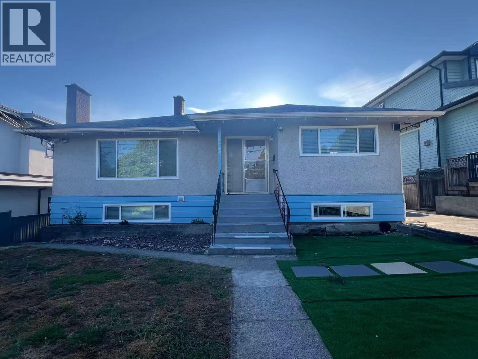 7789 DOW AVENUE, Burnaby, British Columbia
