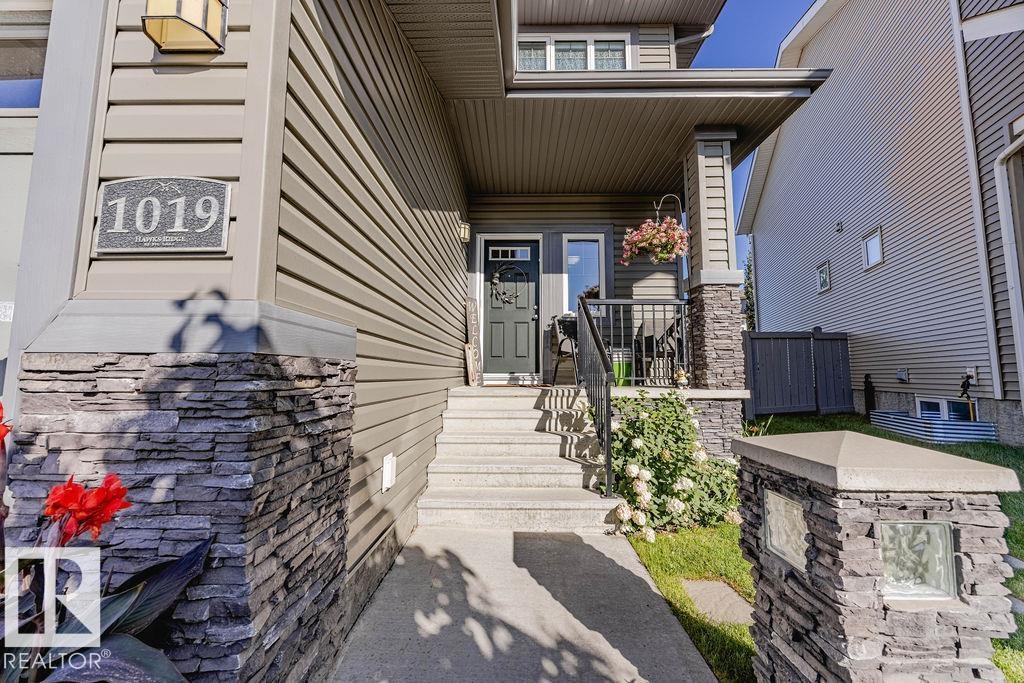 1019 Coopers Hawk Li Nw, Edmonton, Alberta  T5S 0H7 - Photo 2 - E4459336