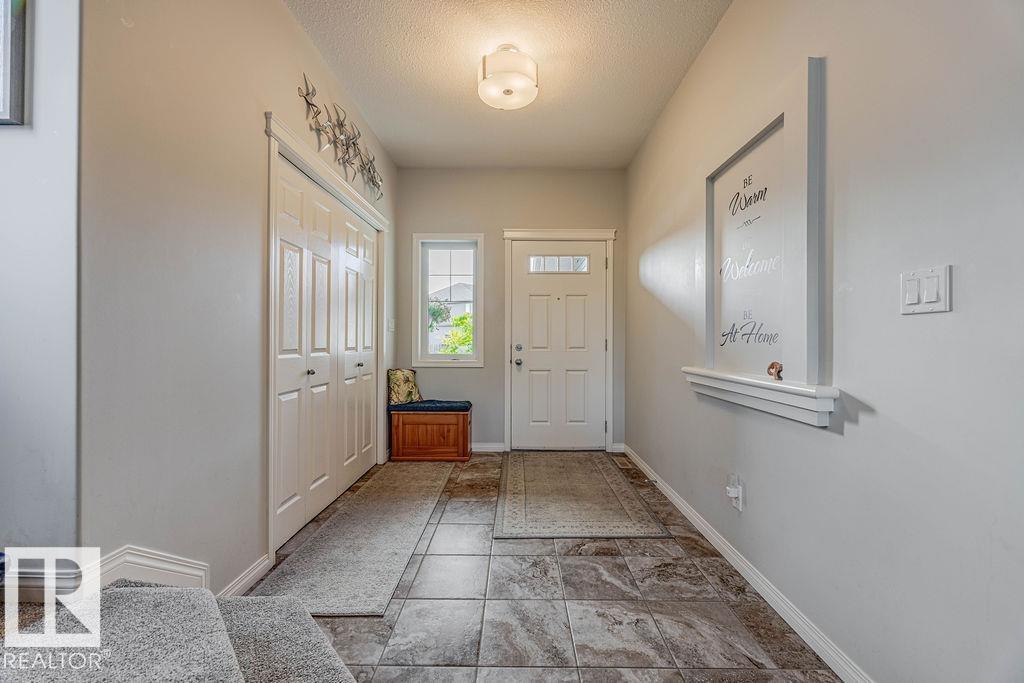 1019 Coopers Hawk Li Nw, Edmonton, Alberta  T5S 0H7 - Photo 3 - E4459336
