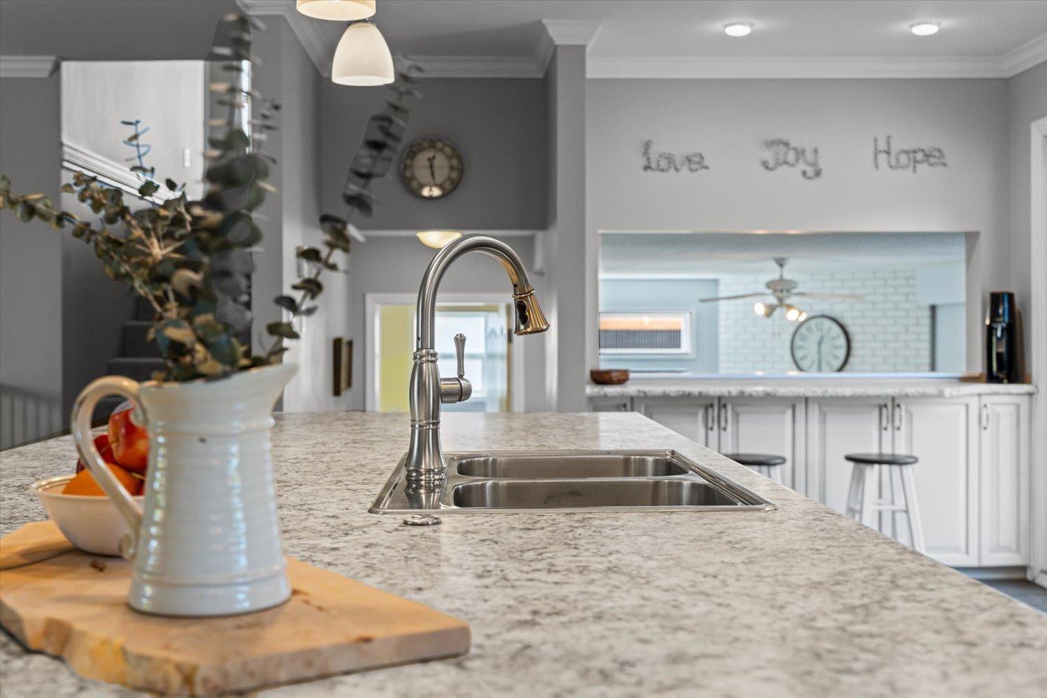 10007 Shamrock Drive, Fairfield Island, Chilliwack, British Columbia  V2P 5L3 - Photo 13 - R3051941