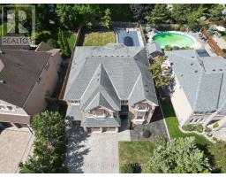 2427 ERIN CENTRE BOULEVARD, Mississauga, Ontario