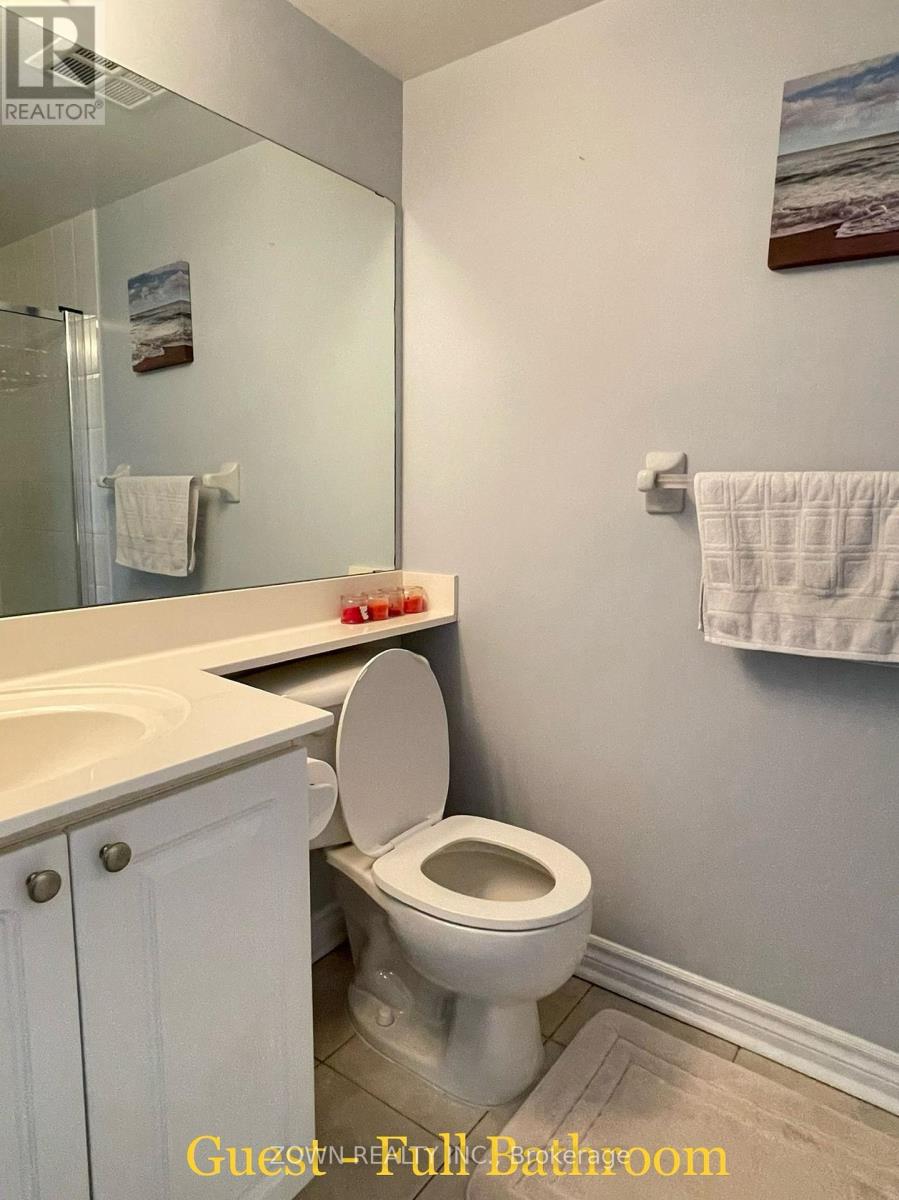 813 - 33 Elm Drive W, Mississauga (City Centre), Ontario  L5B 4M2 - Photo 16 - W12425267