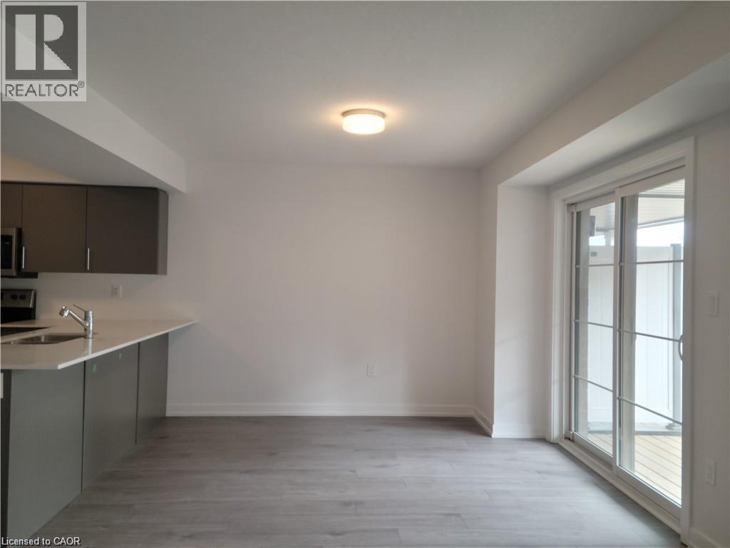 205 West Oak Trail Unit# 3, Kitchener, Ontario  N2R 1R4 - Photo 5 - 40765979