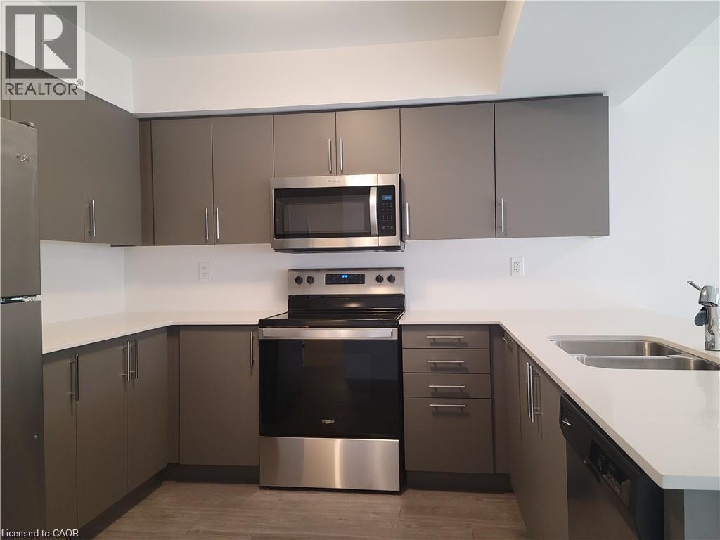205 West Oak Trail Unit# 3, Kitchener, Ontario  N2R 1R4 - Photo 4 - 40765979