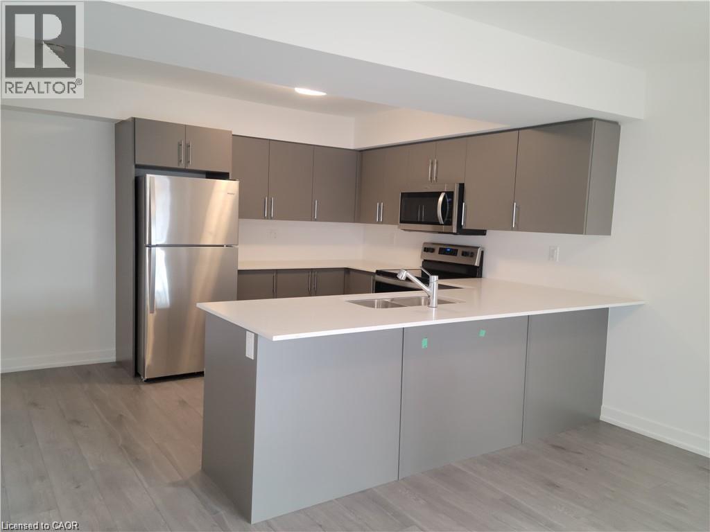 205 West Oak Trail Unit# 3, Kitchener, Ontario  N2R 1R4 - Photo 3 - 40765979
