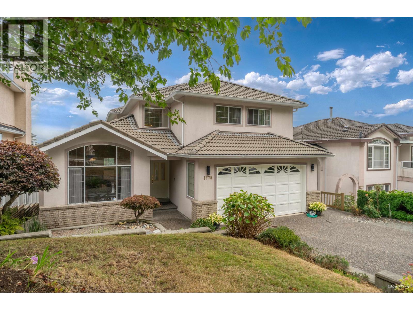 1279 Erskine Street, Coquitlam, British Columbia  V3B 6Y1 - Photo 6 - R3051858