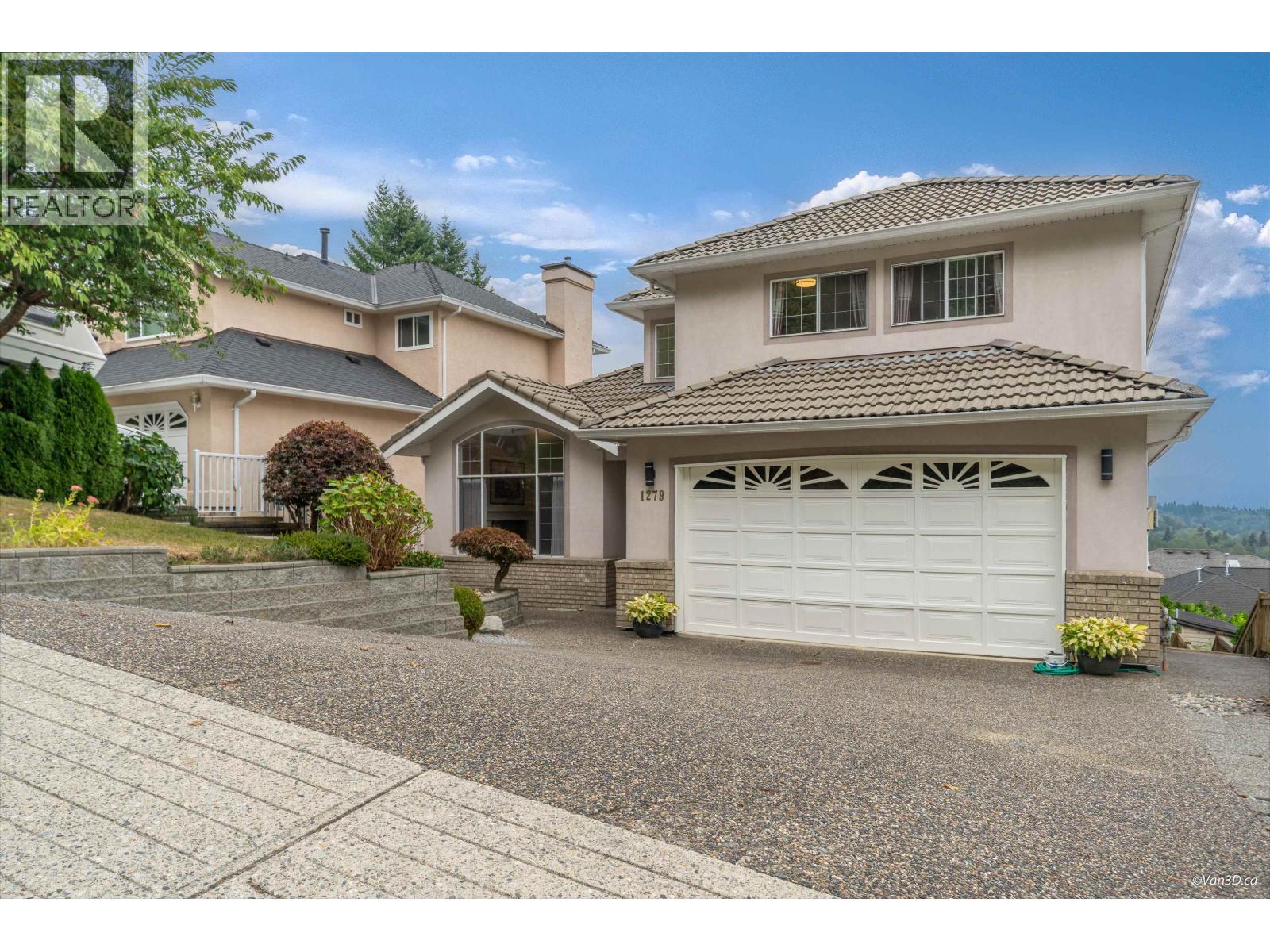 1279 Erskine Street, Coquitlam, British Columbia  V3B 6Y1 - Photo 4 - R3051858