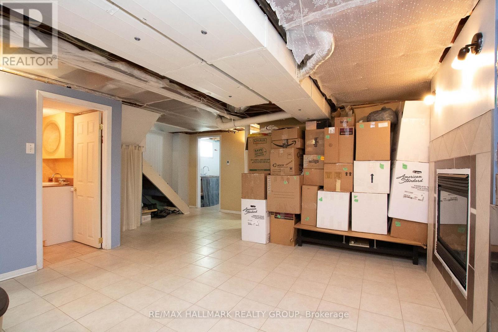 316 Ducharme Boulevard, Ottawa, Ontario  K1L 6T6 - Photo 24 - X12425276