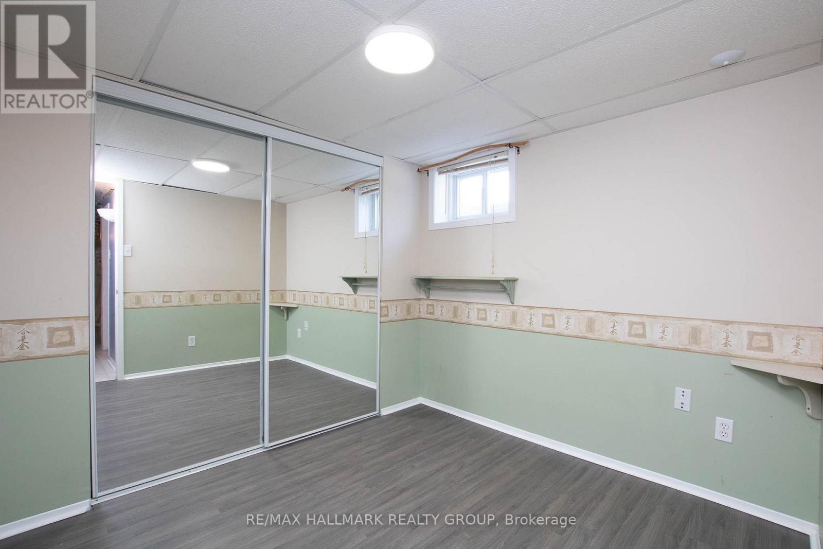 316 Ducharme Boulevard, Ottawa, Ontario  K1L 6T6 - Photo 27 - X12425276
