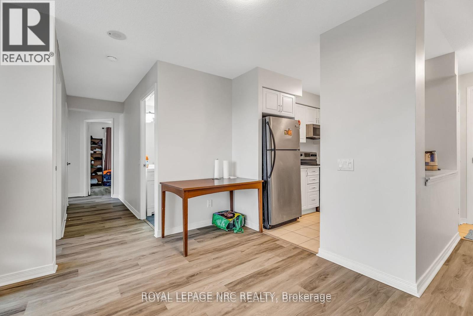 933 - 60 Heintzman Street, Toronto, Ontario  M6P 5A1 - Photo 18 - W12425287