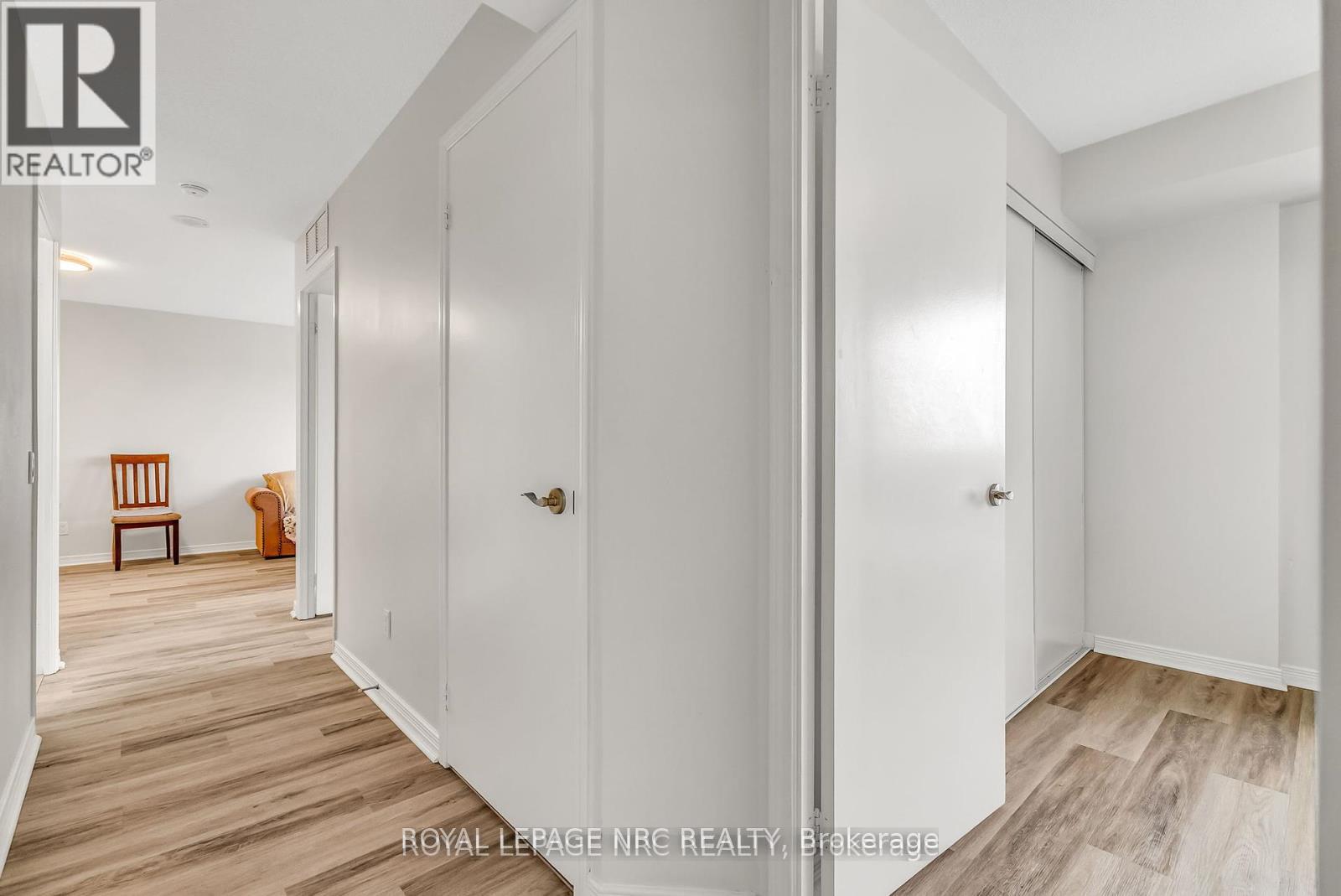 933 - 60 Heintzman Street, Toronto, Ontario  M6P 5A1 - Photo 20 - W12425287