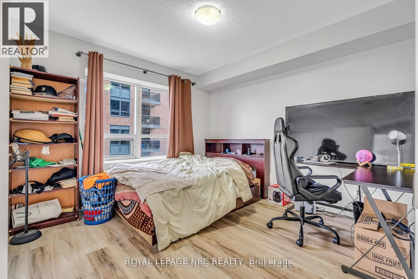 933 - 60 Heintzman Street, Toronto, Ontario  M6P 5A1 - Photo 22 - W12425287