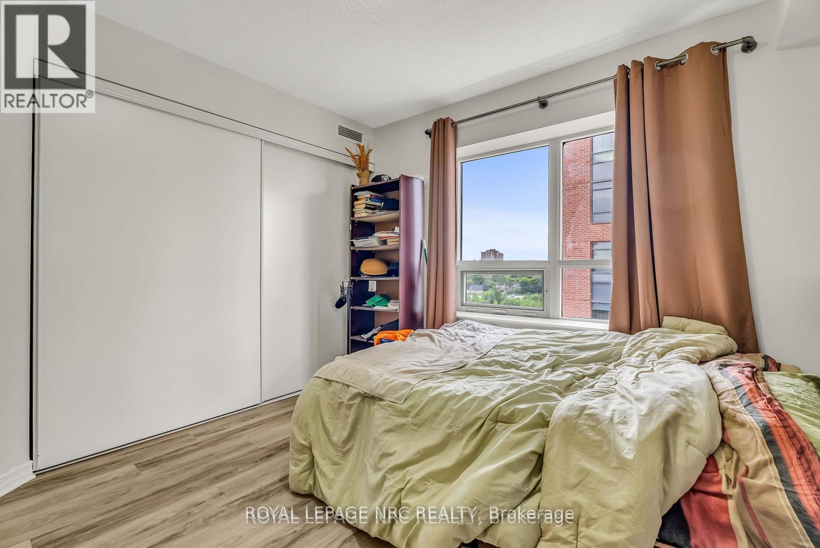 933 - 60 Heintzman Street, Toronto, Ontario  M6P 5A1 - Photo 24 - W12425287