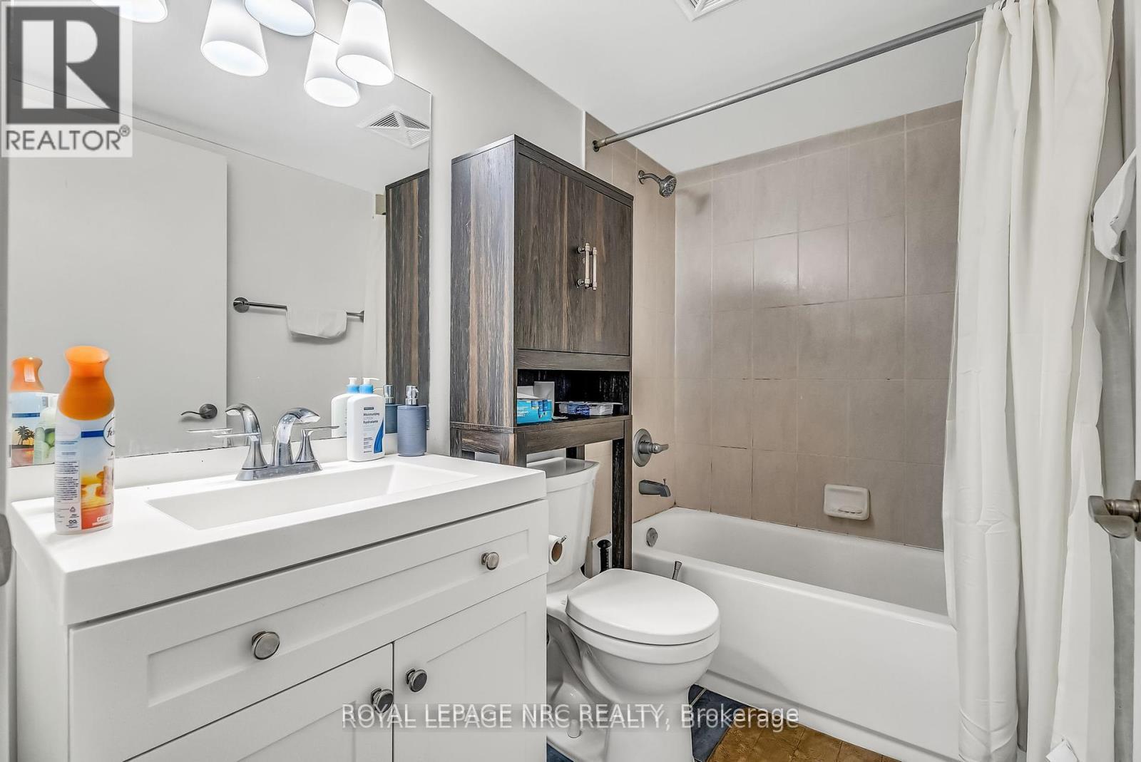 933 - 60 Heintzman Street, Toronto, Ontario  M6P 5A1 - Photo 31 - W12425287