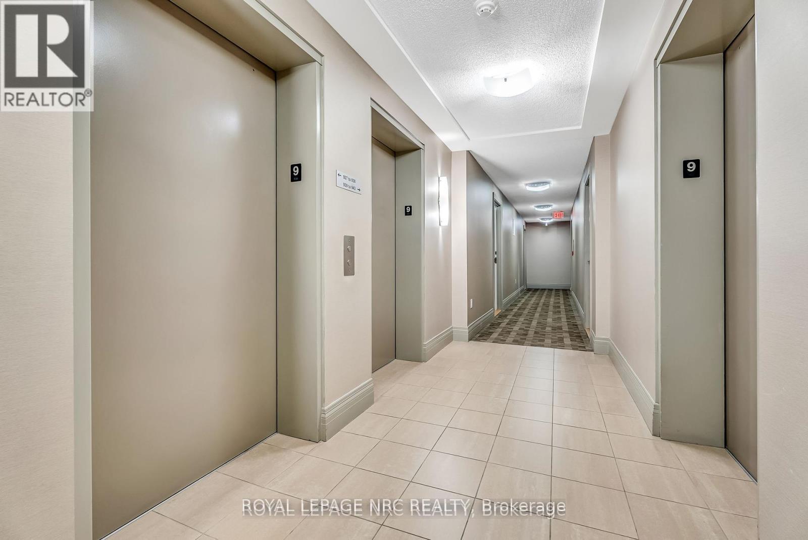 933 - 60 Heintzman Street, Toronto, Ontario  M6P 5A1 - Photo 5 - W12425287