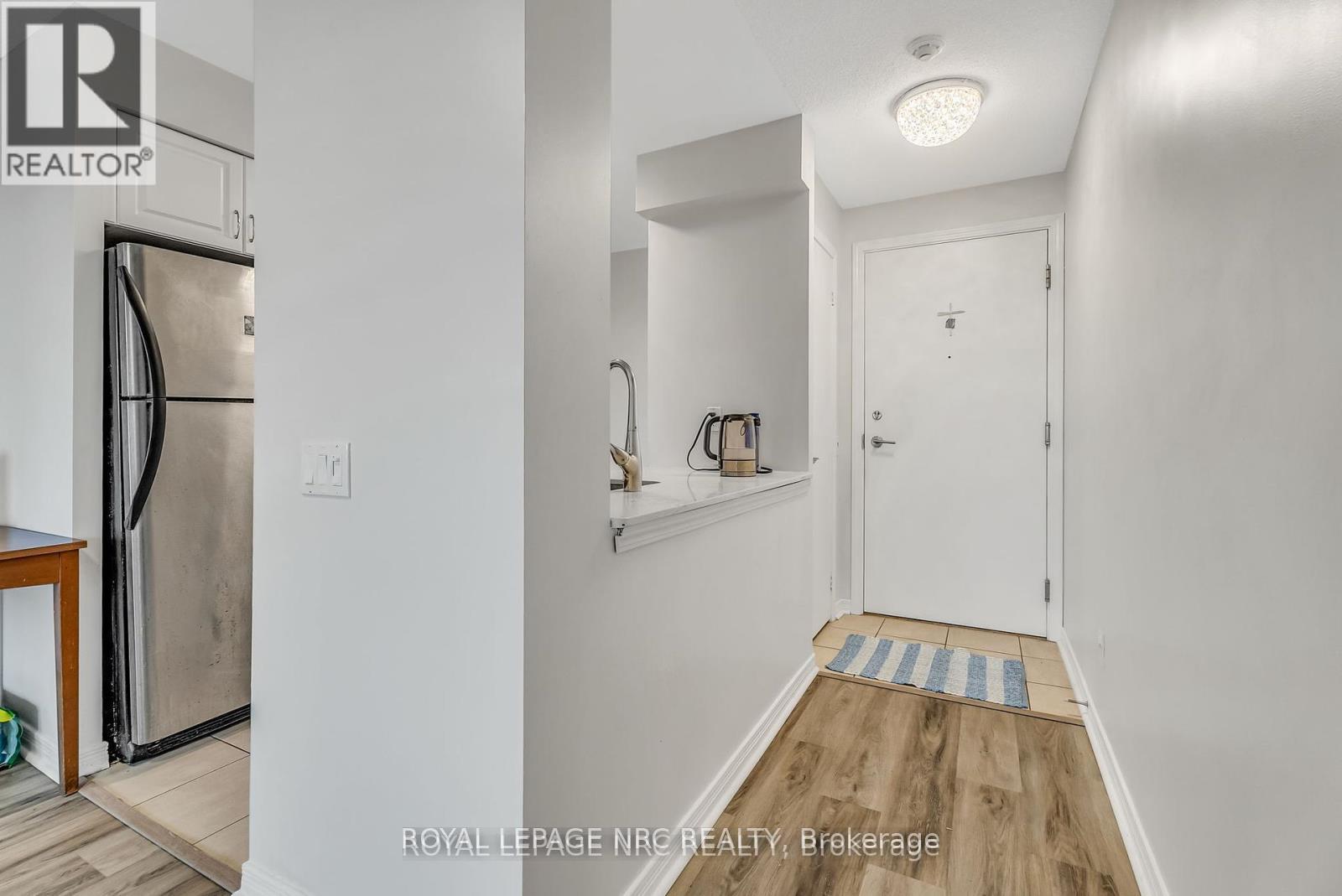 933 - 60 Heintzman Street, Toronto, Ontario  M6P 5A1 - Photo 8 - W12425287