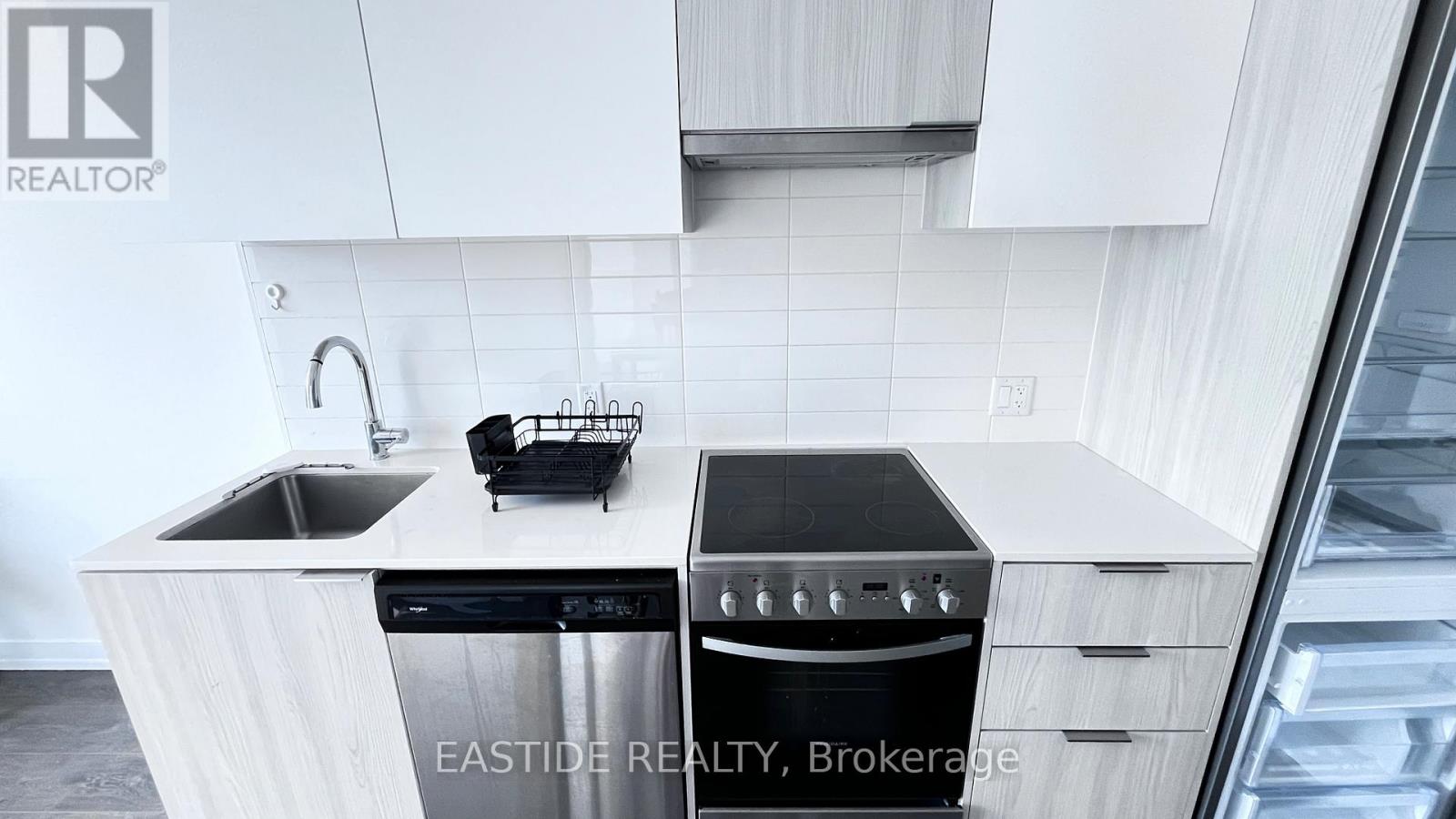 612 - 203 College Street, Toronto, Ontario  M5T 1P9 - Photo 10 - C12425285