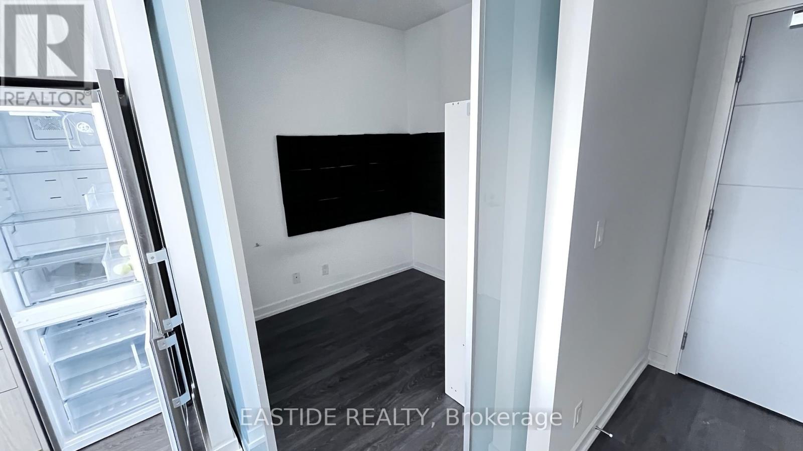 612 - 203 College Street, Toronto, Ontario  M5T 1P9 - Photo 6 - C12425285