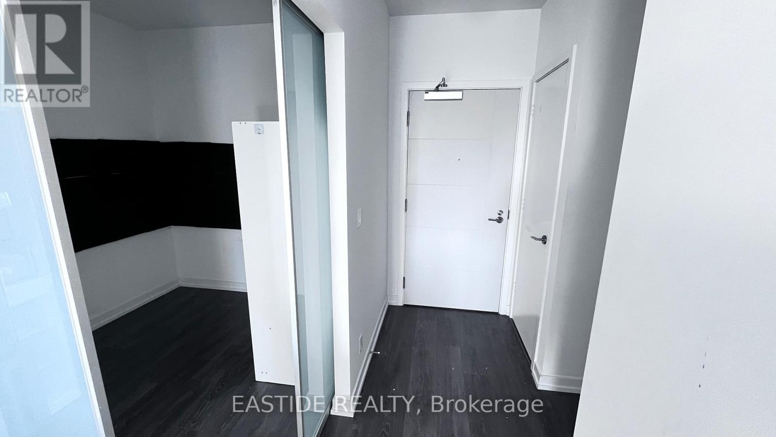 612 - 203 College Street, Toronto, Ontario  M5T 1P9 - Photo 7 - C12425285