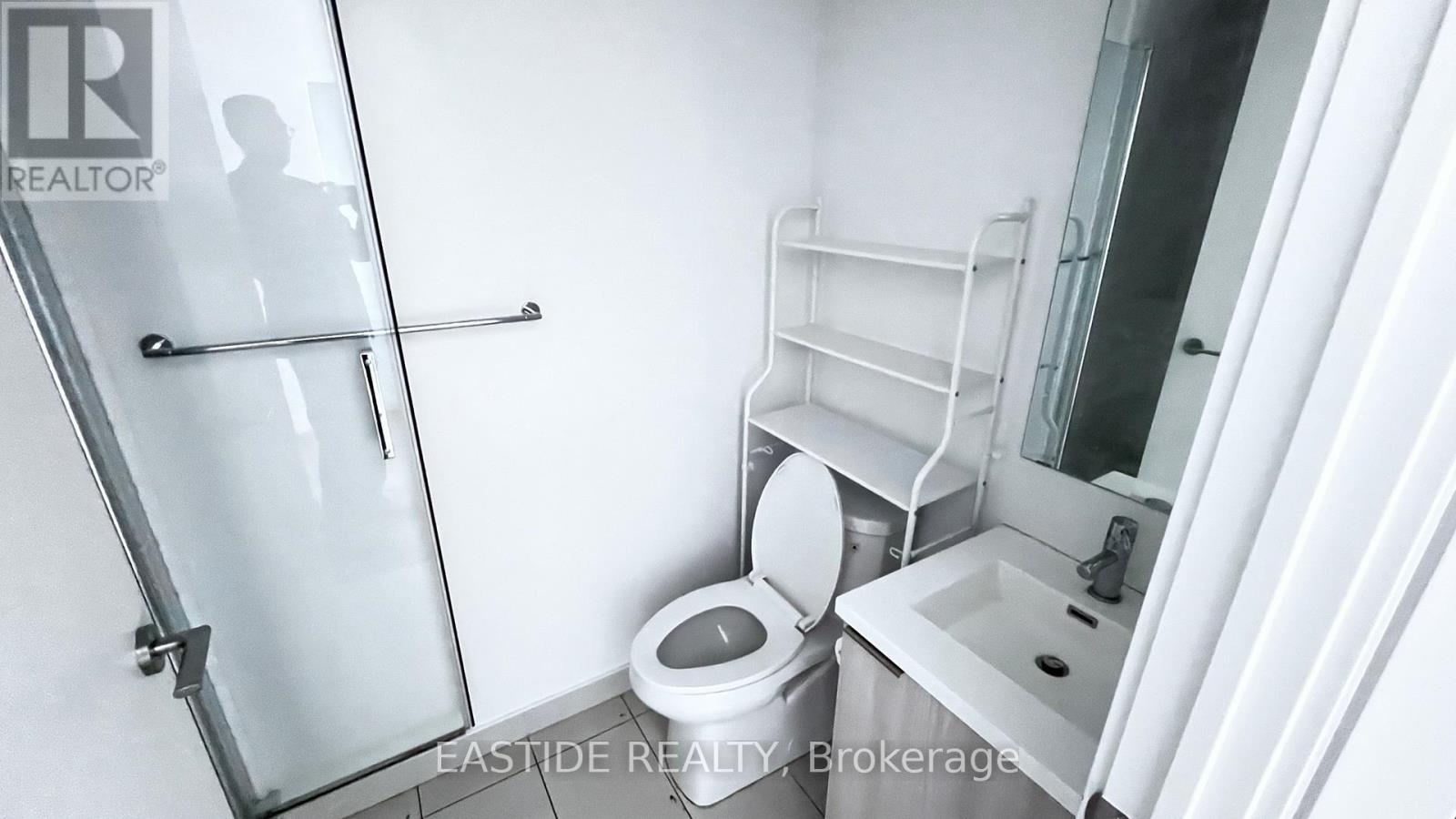 612 - 203 College Street, Toronto, Ontario  M5T 1P9 - Photo 9 - C12425285