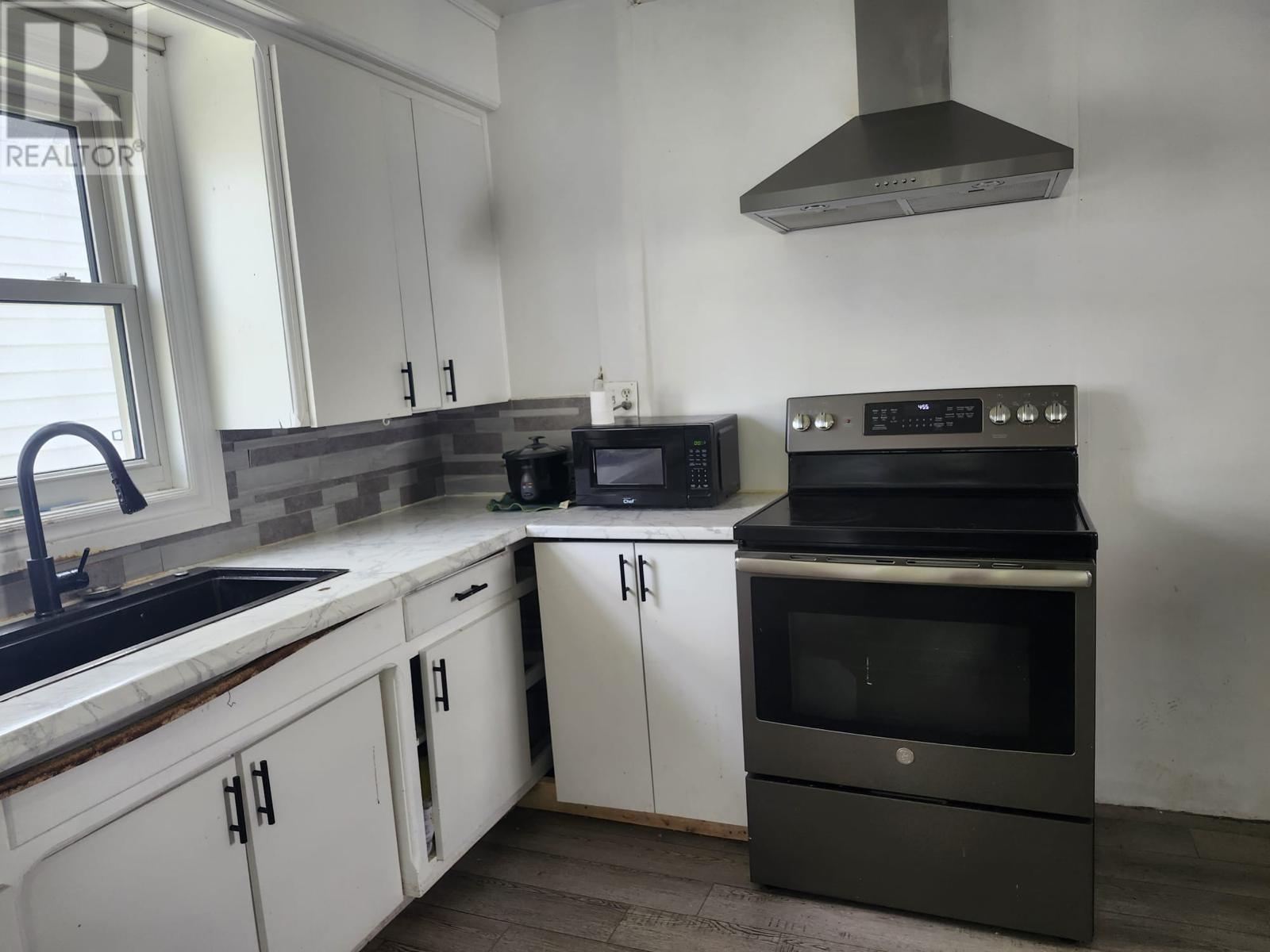 63 Walnut St, Sault Ste. Marie, Ontario  P6B 2E4 - Photo 6 - SM252502