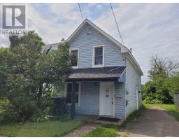 63 Walnut St, Sault Ste. Marie, Ca