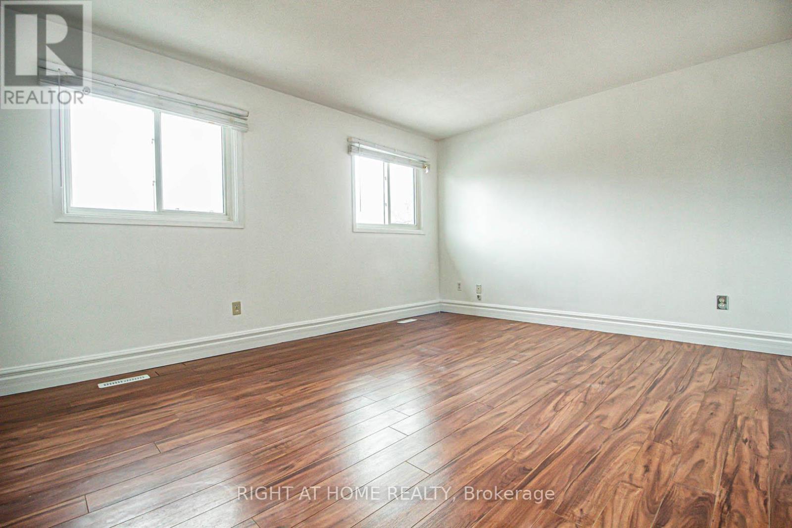 30 Vodden Street W, Brampton (Brampton West), Ontario  L6X 2W7 - Photo 18 - W12425284