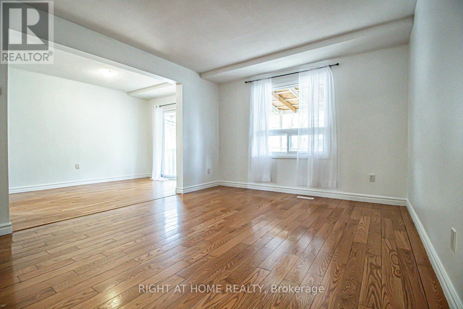 30 Vodden Street W, Brampton (Brampton West), Ontario  L6X 2W7 - Photo 9 - W12425284