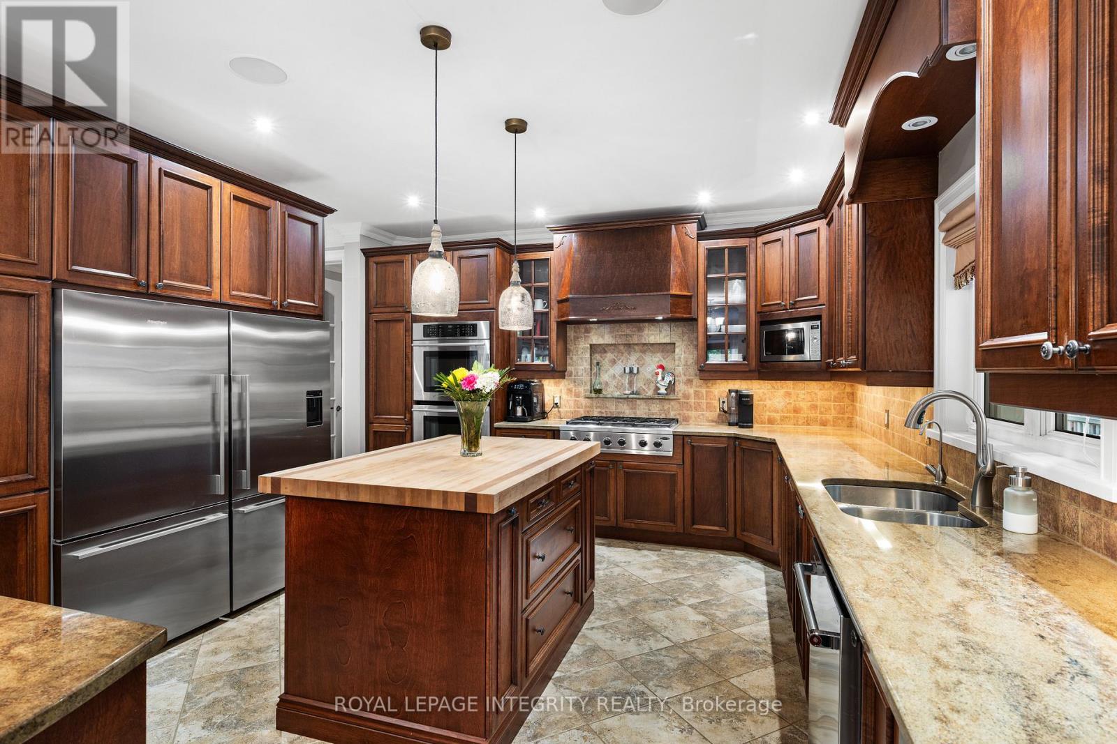 25 Marie-Eve Street E, Alfred And Plantagenet, Ontario  K0B 1A0 - Photo 14 - X12425319