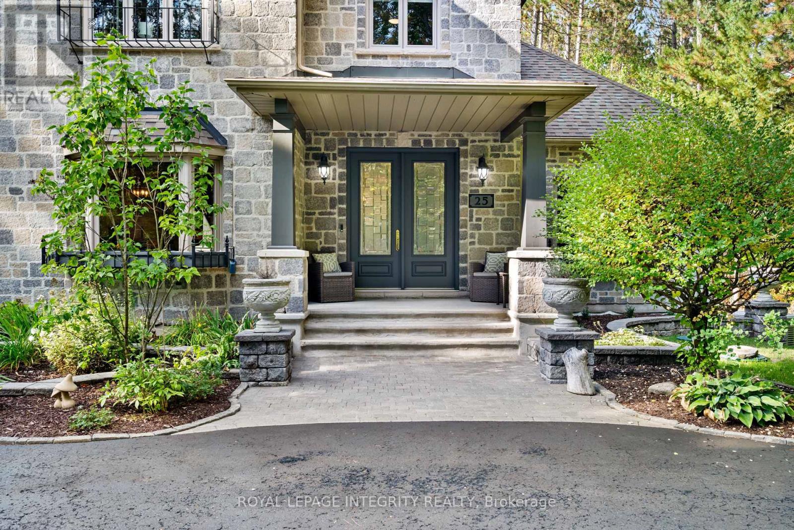 25 Marie-Eve Street E, Alfred And Plantagenet, Ontario  K0B 1A0 - Photo 3 - X12425319