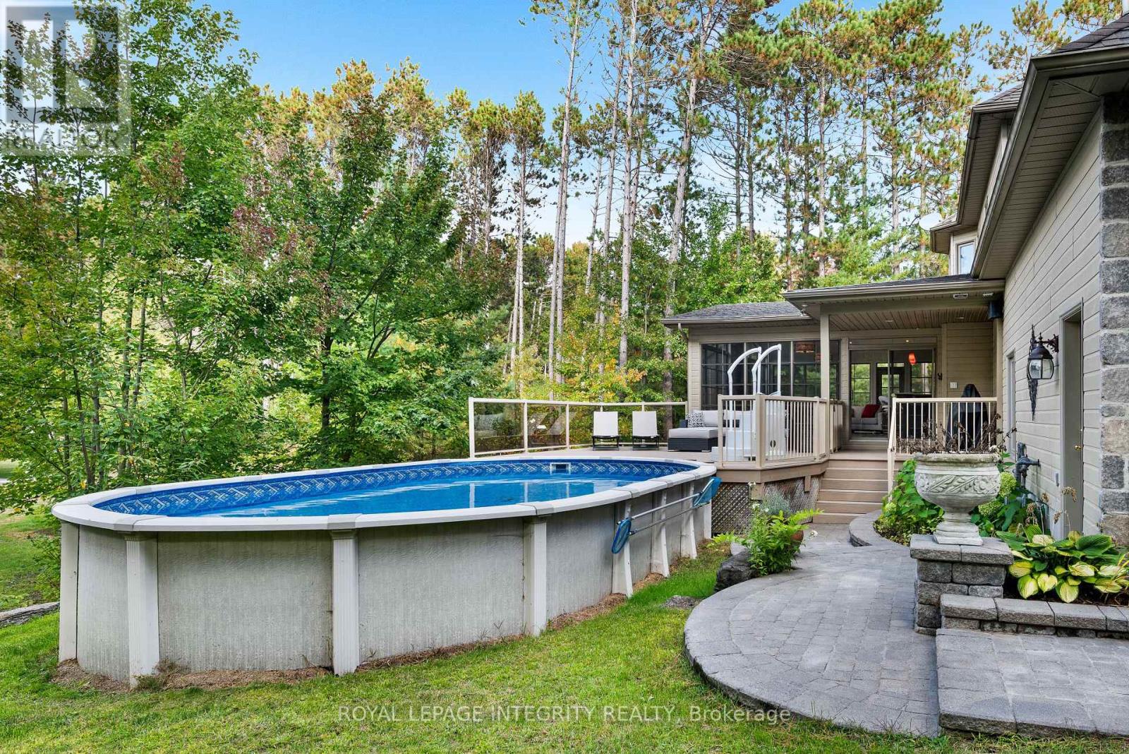 25 Marie-Eve Street E, Alfred And Plantagenet, Ontario  K0B 1A0 - Photo 38 - X12425319