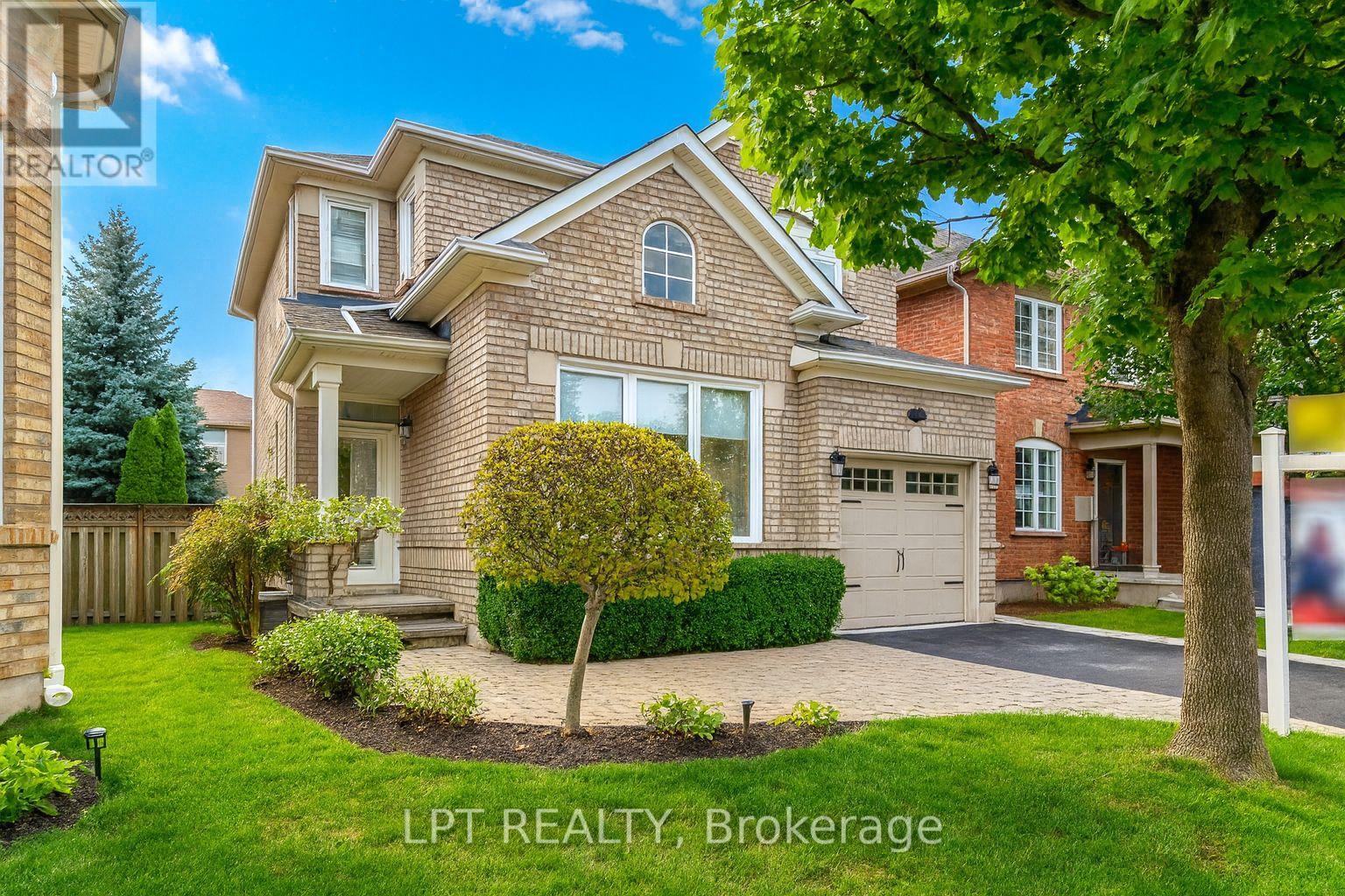 2270 Dunforest Crescent, Oakville, Ontario  L6M 4X3 - Photo 1 - W12425279