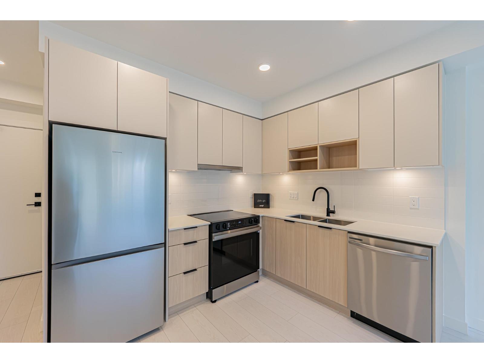 205 10466 138a Street, Surrey, British Columbia  V3T 4L3 - Photo 6 - R3051765