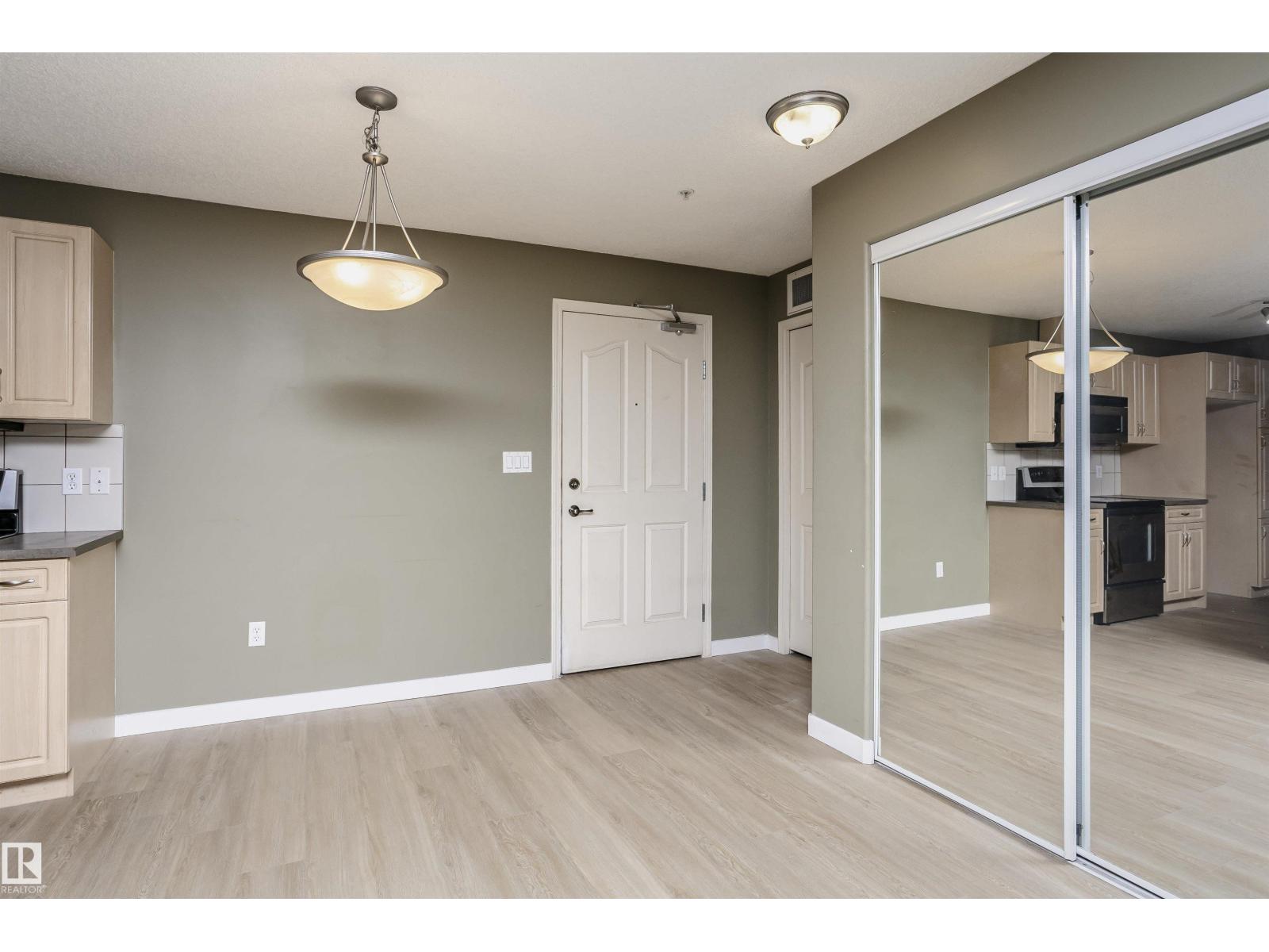 #204 279 Suder Greens Dr Nw, Edmonton, Alberta  T5T 6X6 - Photo 6 - E4459347