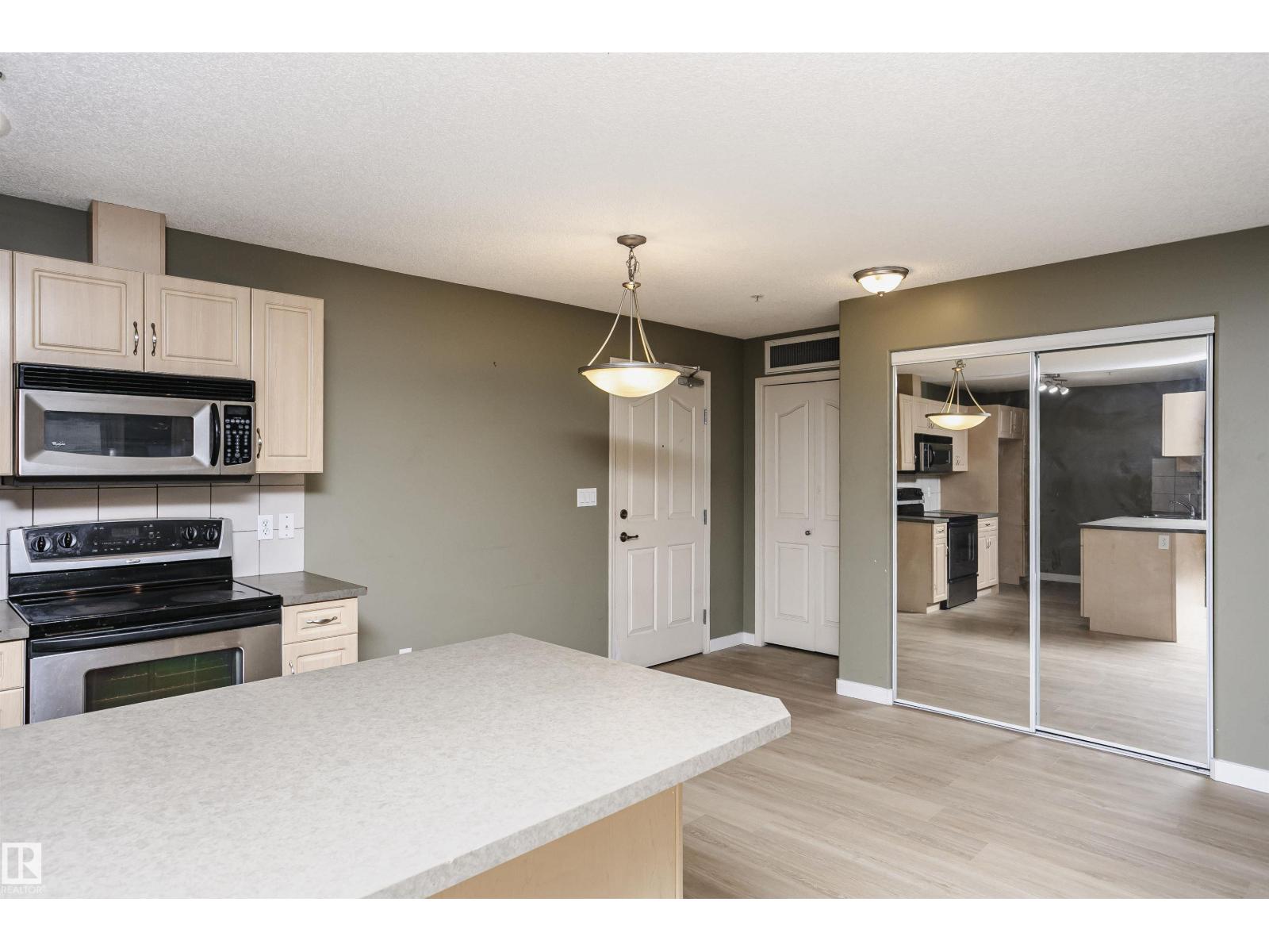 #204 279 Suder Greens Dr Nw, Edmonton, Alberta  T5T 6X6 - Photo 7 - E4459347