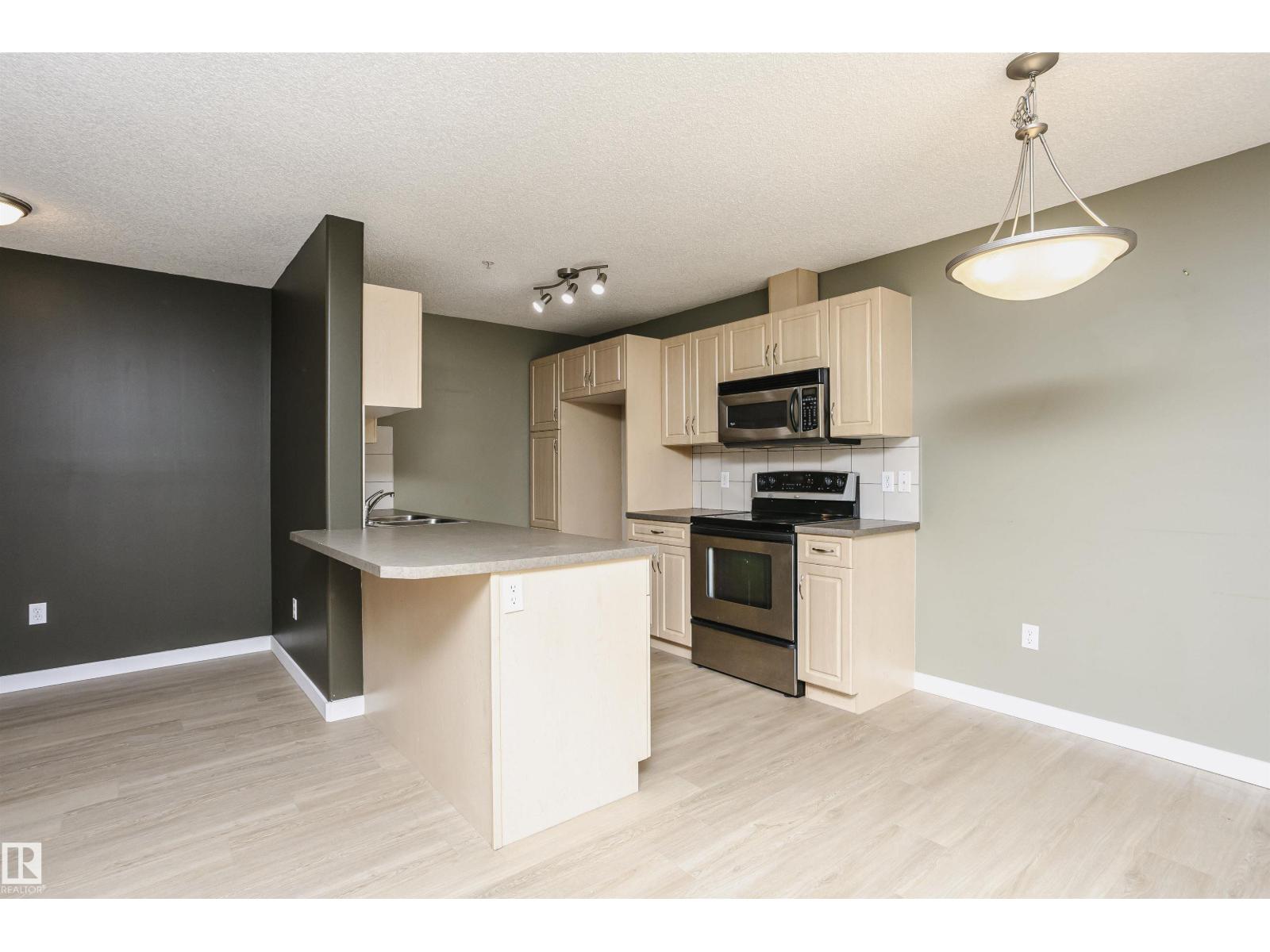 #204 279 Suder Greens Dr Nw, Edmonton, Alberta  T5T 6X6 - Photo 8 - E4459347