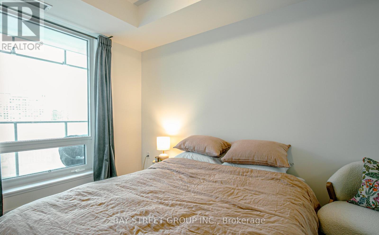 2004 - 28 Freeland Street, Toronto, Ontario  M5E 0E3 - Photo 17 - C12425300