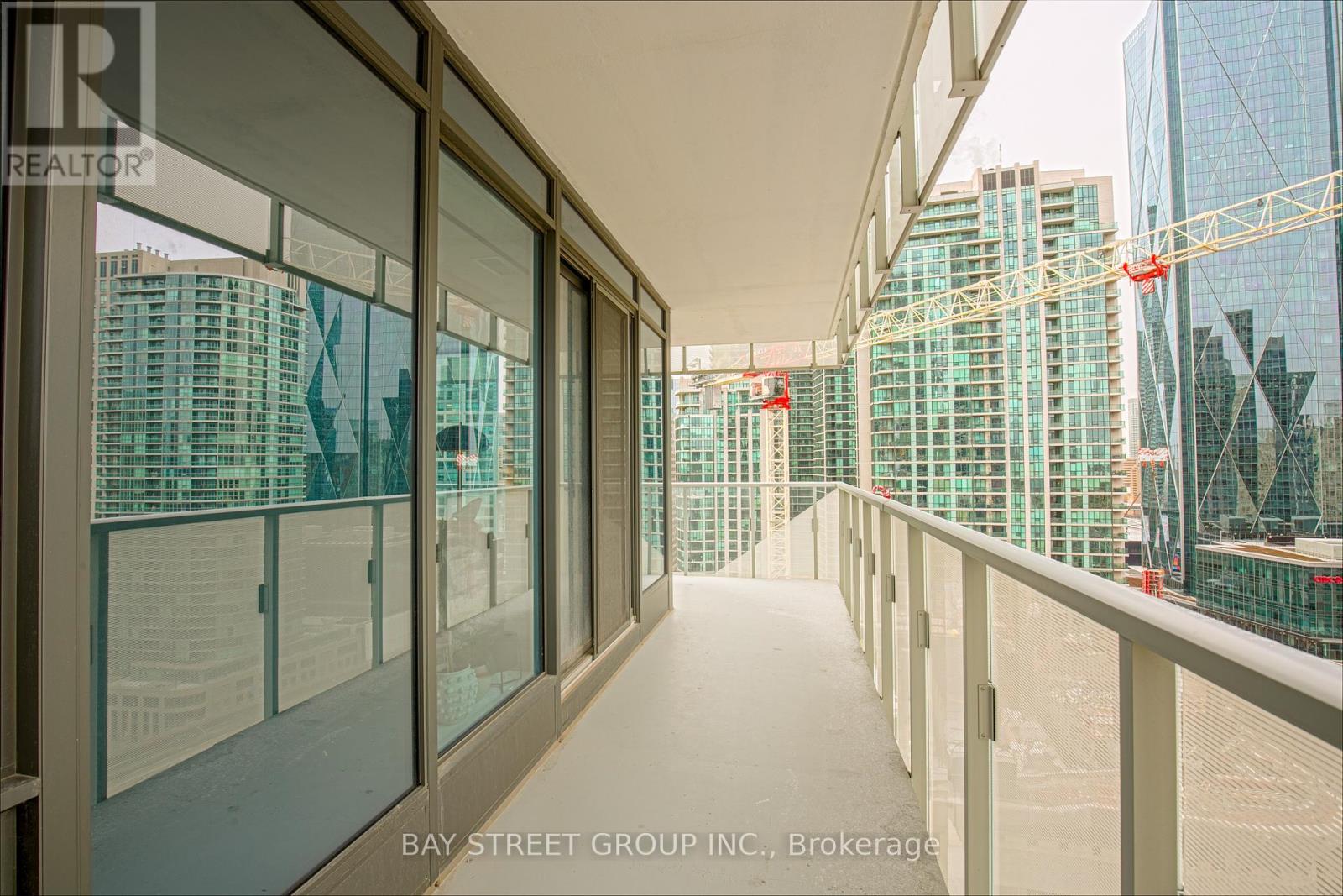 2004 - 28 Freeland Street, Toronto, Ontario  M5E 0E3 - Photo 19 - C12425300