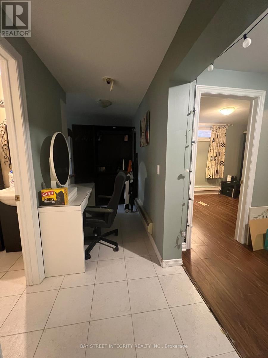 81 Crossbow Crescent, Toronto, Ontario  M2J 3M3 - Photo 16 - C12425305