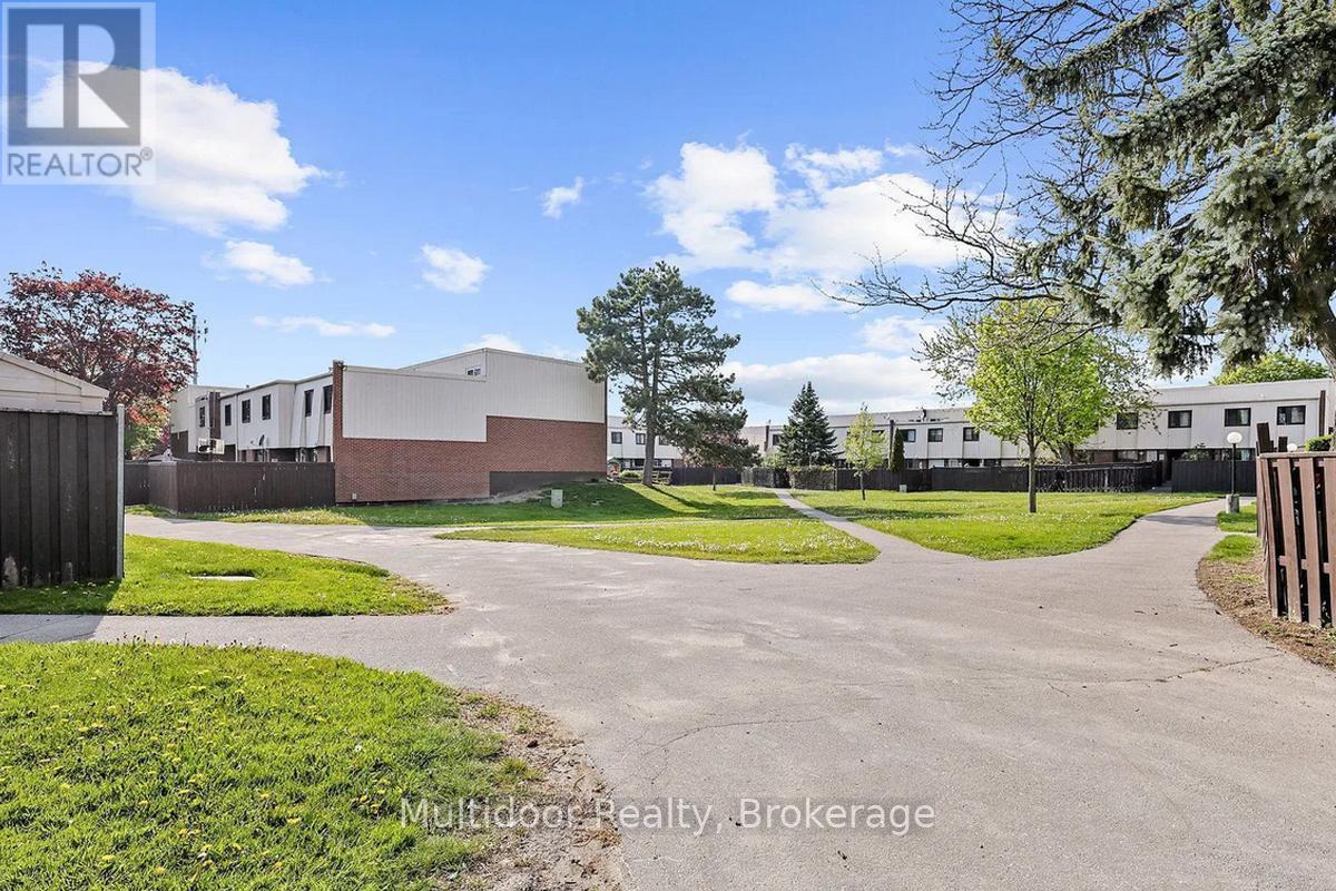 2 - 1100 Oxford Street, Oshawa, Ontario  L1J 6G4 - Photo 3 - E12425299