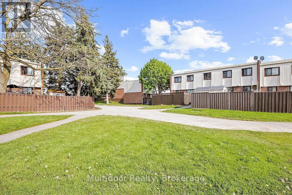 2 - 1100 Oxford Street, Oshawa, Ontario  L1J 6G4 - Photo 4 - E12425299